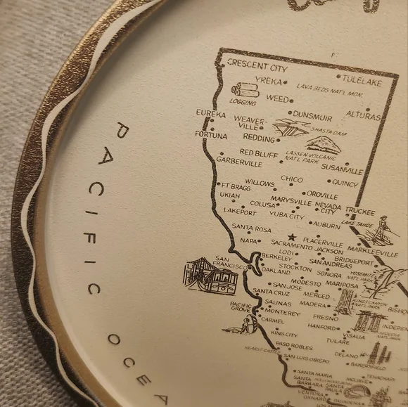California vintage souvenir tin tray - Picture 6 of 10